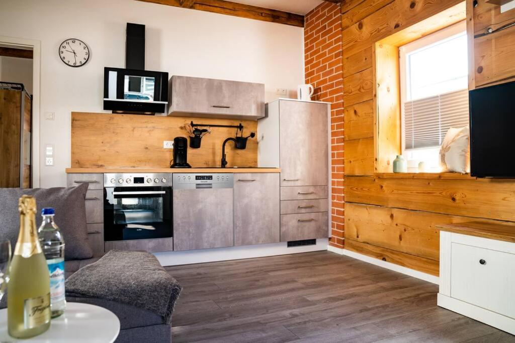 Neu Renoviertes Ferienhaus/Wohnunng Kleine Auszeit Sonnenbühl Zewnętrze zdjęcie