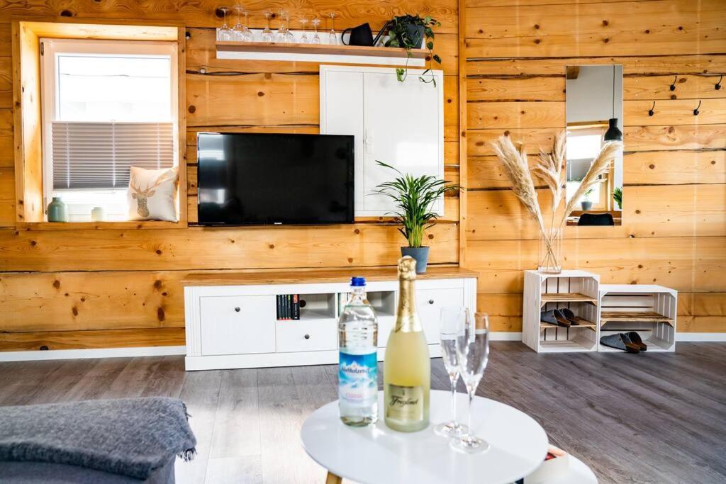 Neu Renoviertes Ferienhaus/Wohnunng Kleine Auszeit Sonnenbühl Zewnętrze zdjęcie